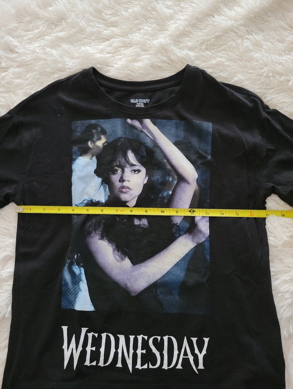 Wednesday Addams Youth T-Shirt Old Navy Size L 10/12 - Picture 4 of 5